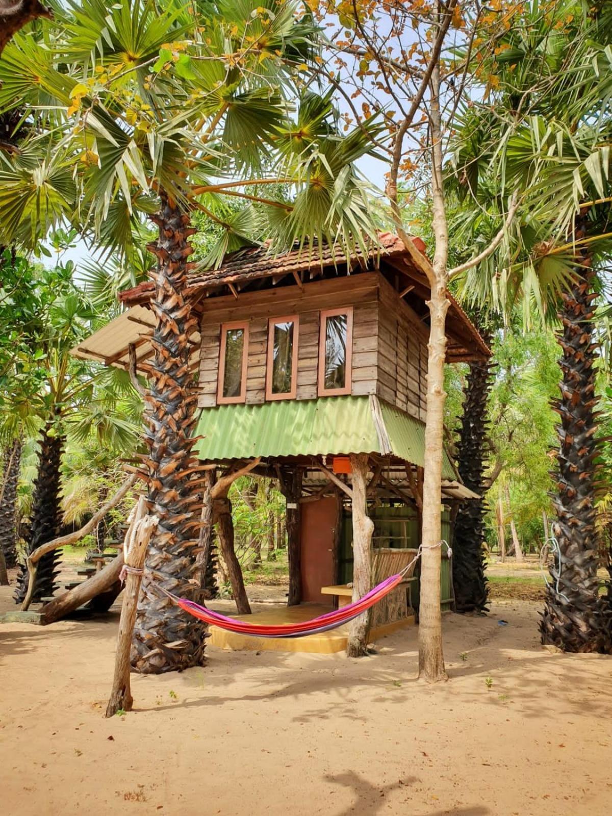 Light House Beach Hut Komari Exterior photo