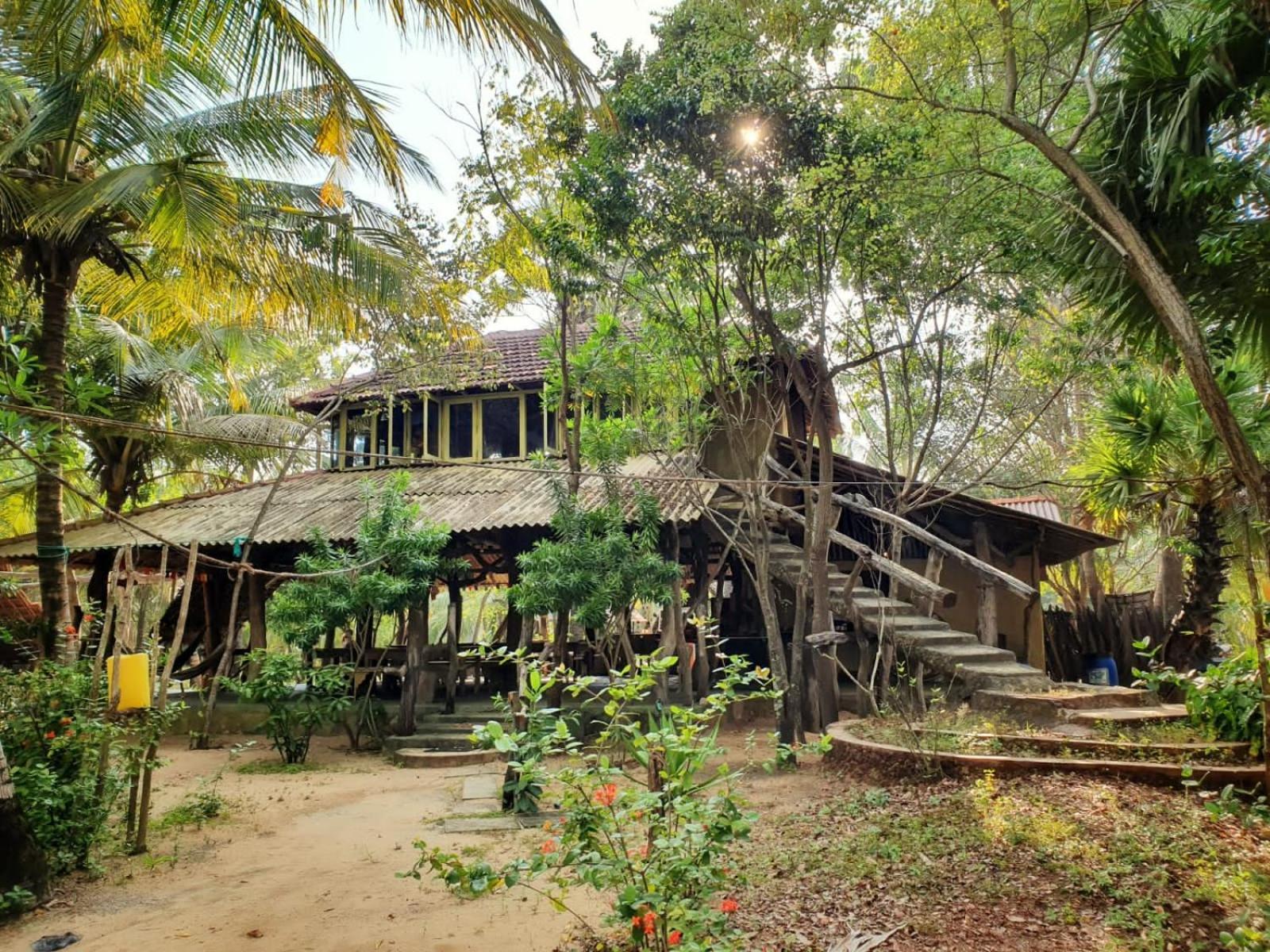 Light House Beach Hut Komari Exterior photo
