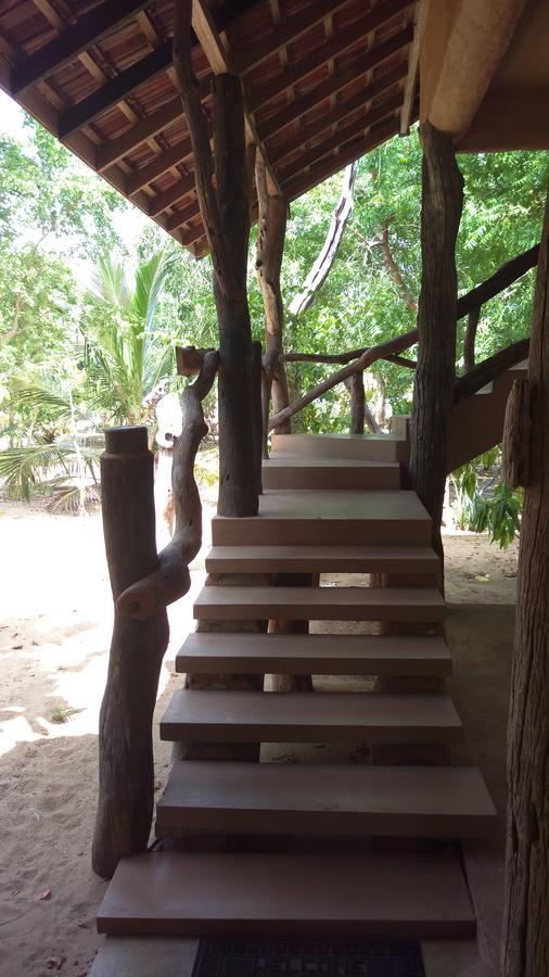 Light House Beach Hut Komari Exterior photo
